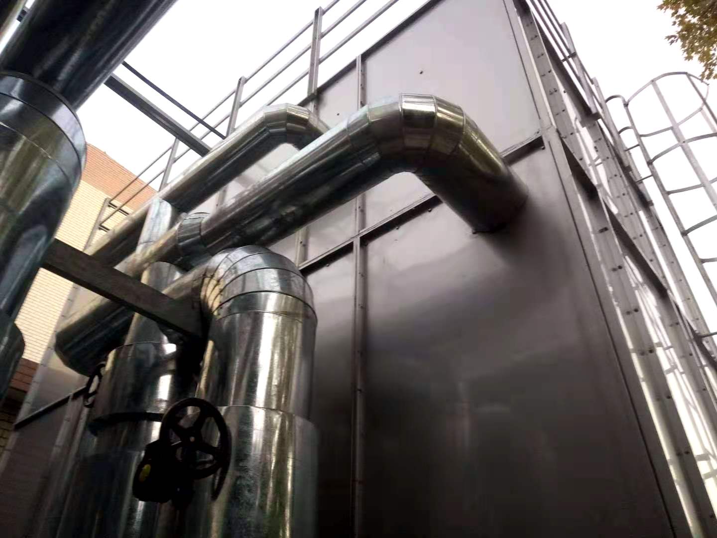 蒸汽<a href=http://m.njmbwj.cn/e/tags/?tagname=%E9%98%80%E9%97%A8%E4%BF%9D%E6%B8%A9%E8%A1%A3 target=_blank class=infotextkey><a href=http://m.njmbwj.cn/e/tags/?tagname=%E9%98%80%E9%97%A8%E4%BF%9D%E6%B8%A9 target=_blank class=infotextkey>閥門保溫</a>衣</a>