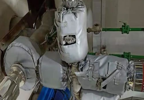 高溫管道<a href=http://m.njmbwj.cn/e/tags/?tagname=%E4%BF%9D%E6%B8%A9%E9%9A%94%E7%83%AD target=_blank class=infotextkey>保溫隔熱</a>衣